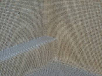 Emaux ou pate de verre à Seillans dans le Var
