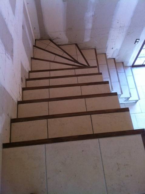 Réalisation d'un escalier en grès cérame à Callian dans le Var 83